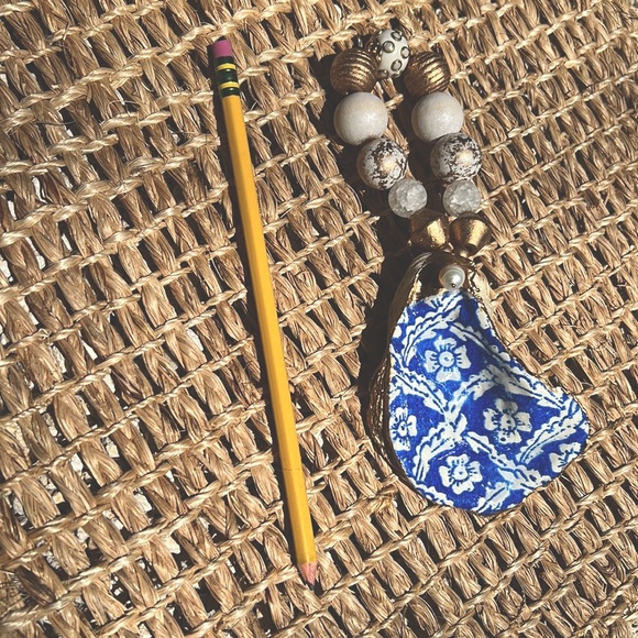 🐚 Gorgeous COSTAL handcrafted blue oyster shell-GOLD accents-freshwater PEARL! - Picture 9 of 9